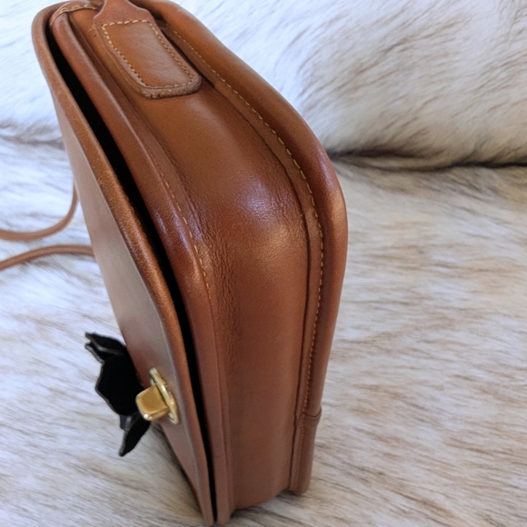 One of a Kind Vintage Coach Dinky - Picture 10 of 14